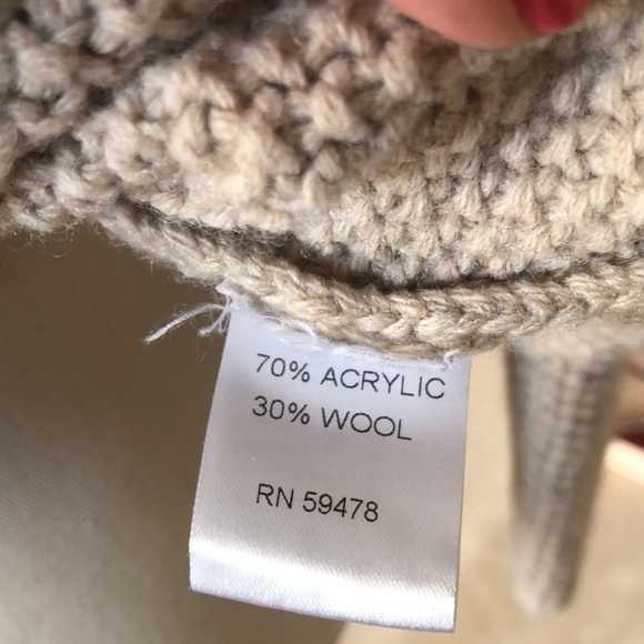 Cardigan sweater - Picture 8 of 11